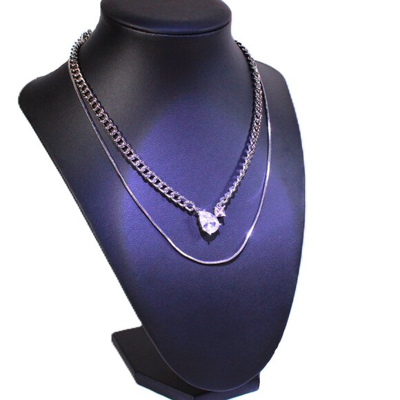 NWT Express Silver Tone Necklace with Clear Rhinestones - Picture 3 of 8